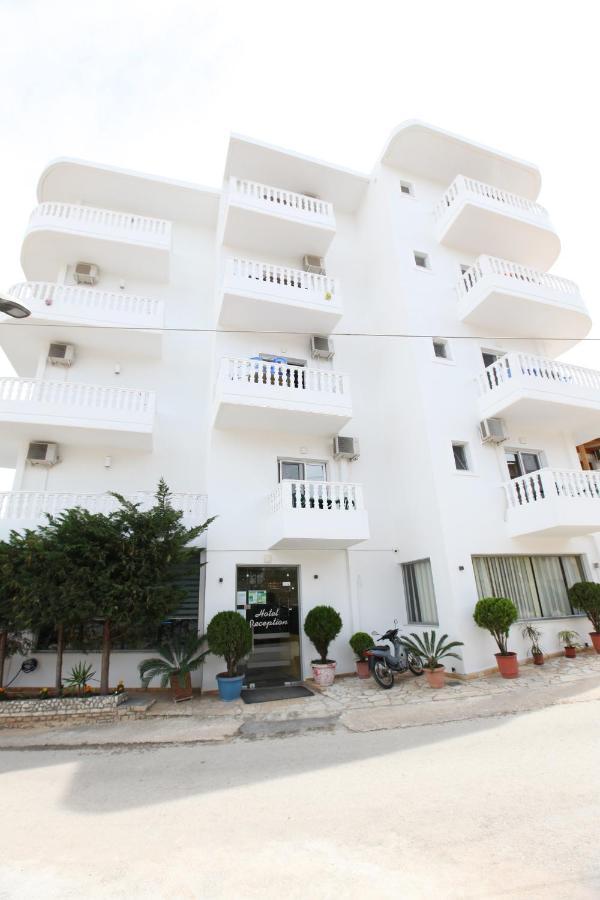 Hotel Driloni คซามิล ภายนอก รูปภาพ