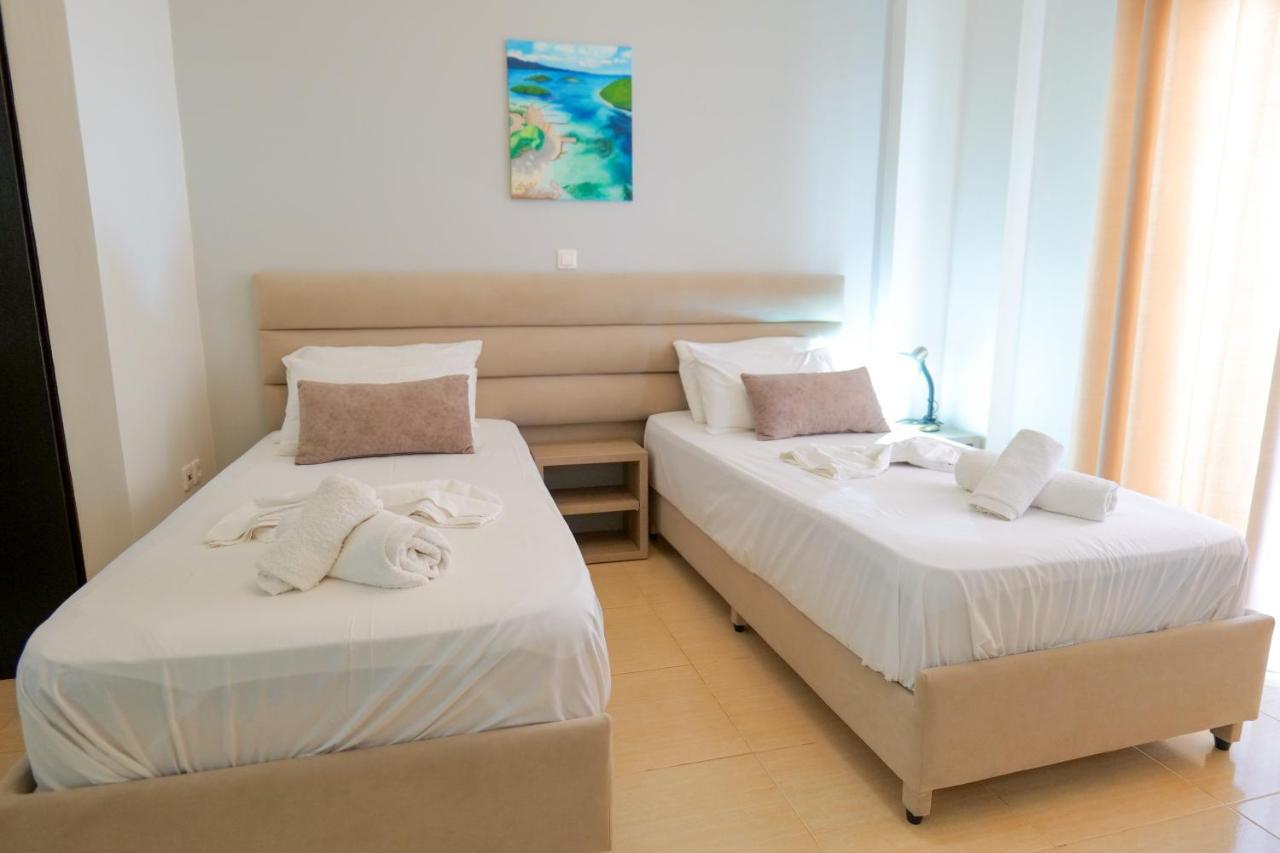 Hotel Driloni คซามิล ภายนอก รูปภาพ