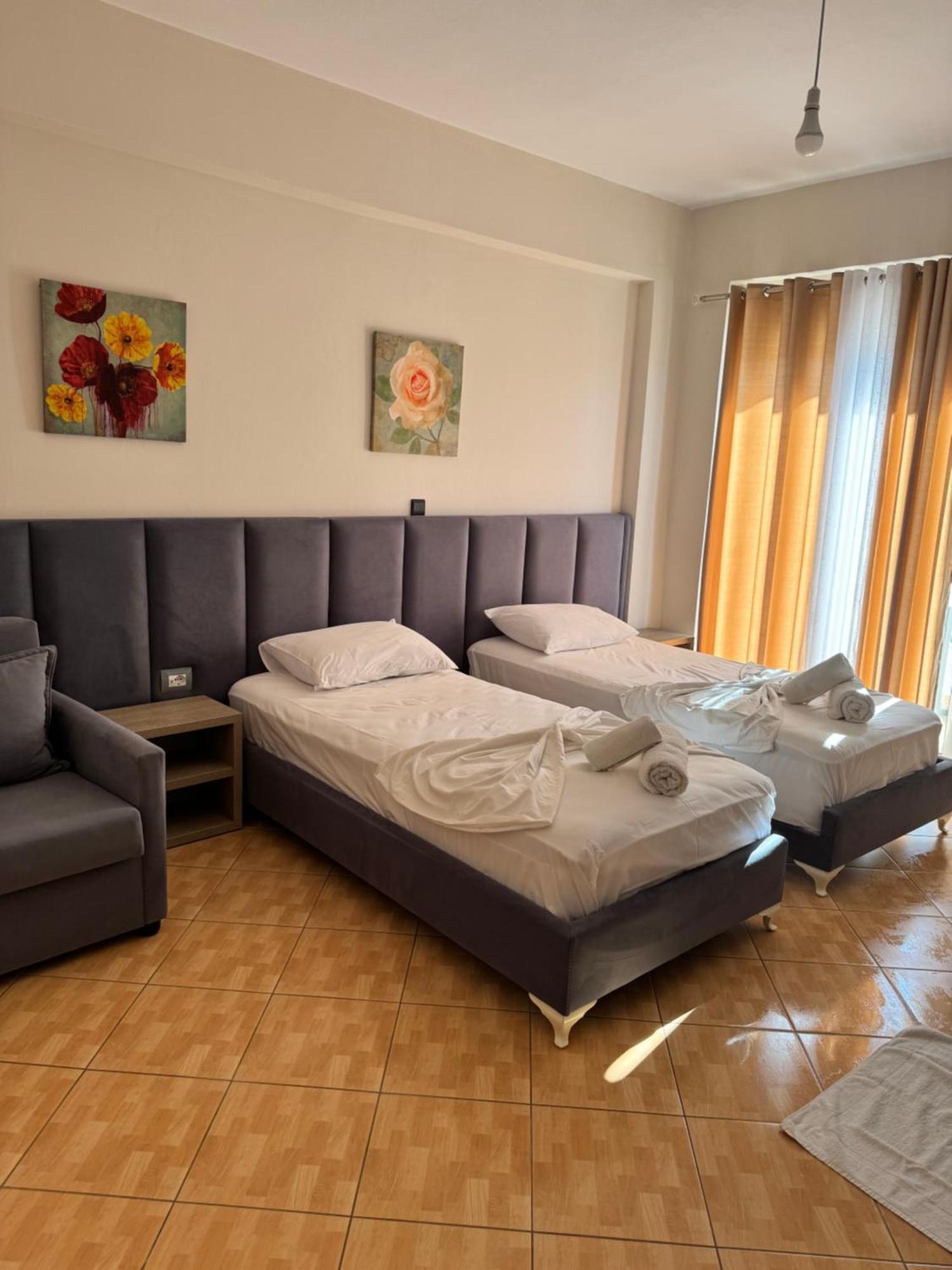 Hotel Driloni คซามิล ภายนอก รูปภาพ