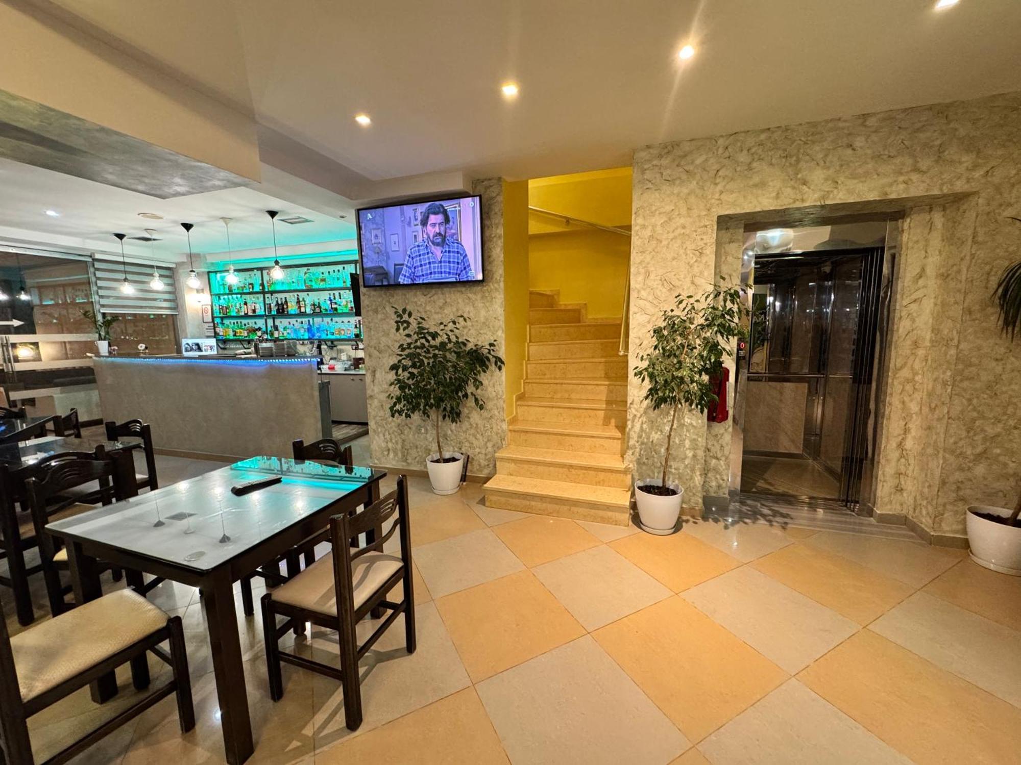 Hotel Driloni คซามิล ภายนอก รูปภาพ