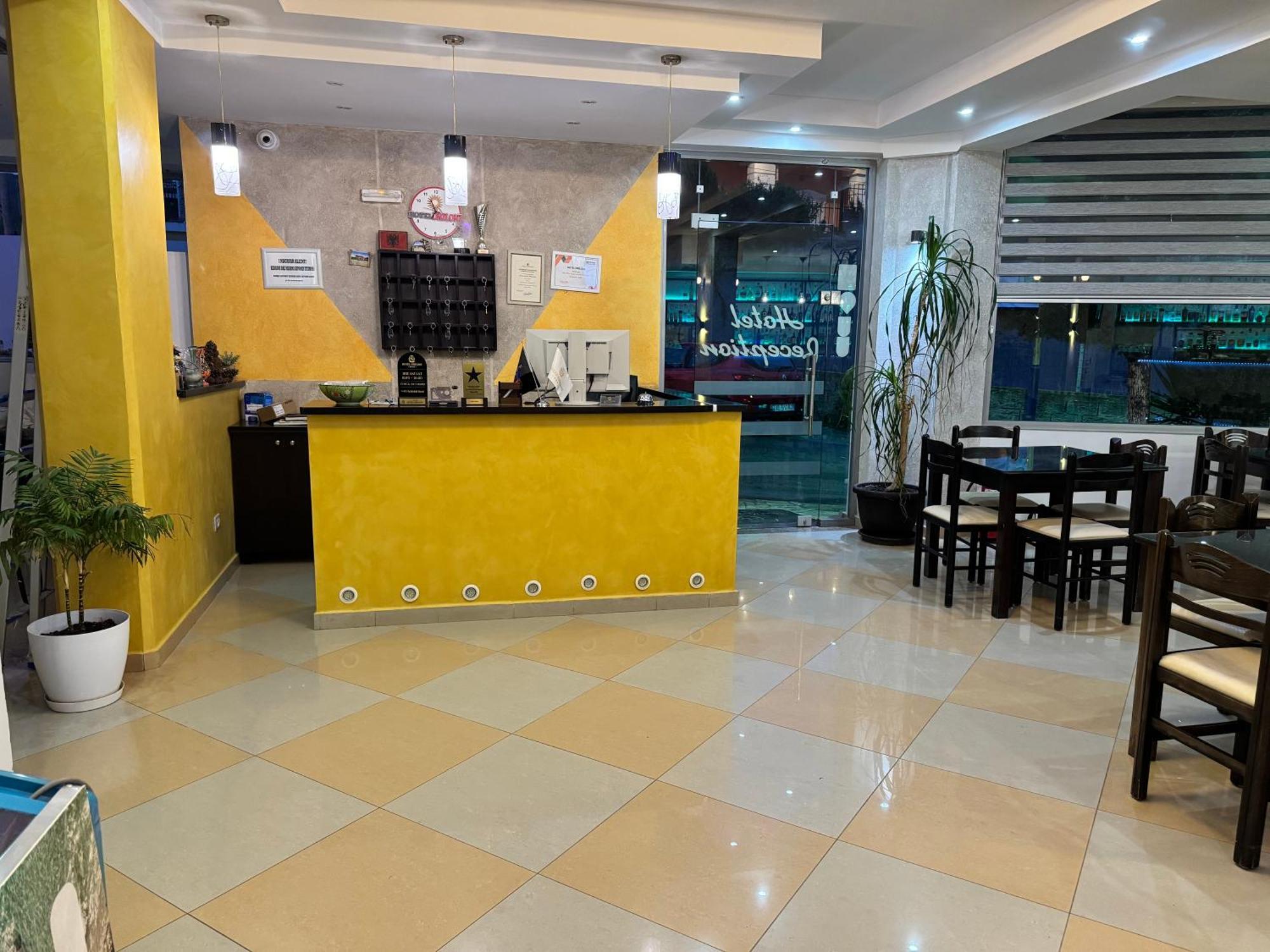 Hotel Driloni คซามิล ภายนอก รูปภาพ
